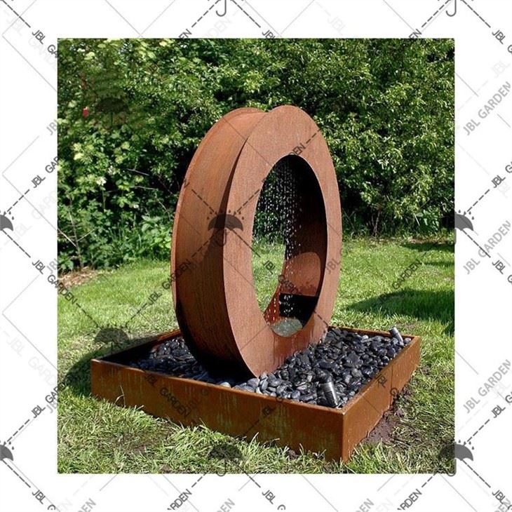Manufacturers Fountains Gate