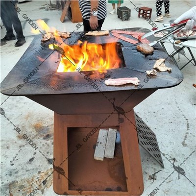 Sou entènèt jwèt Fired Grill And Fire Pit