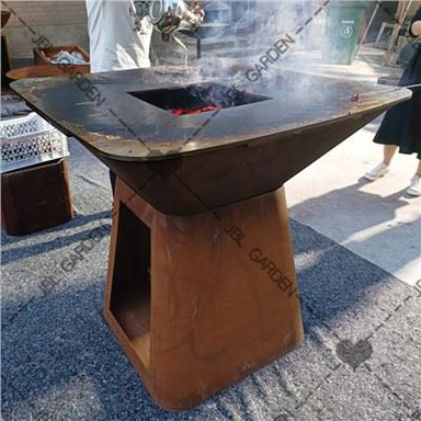 Tall Barbecue Grill