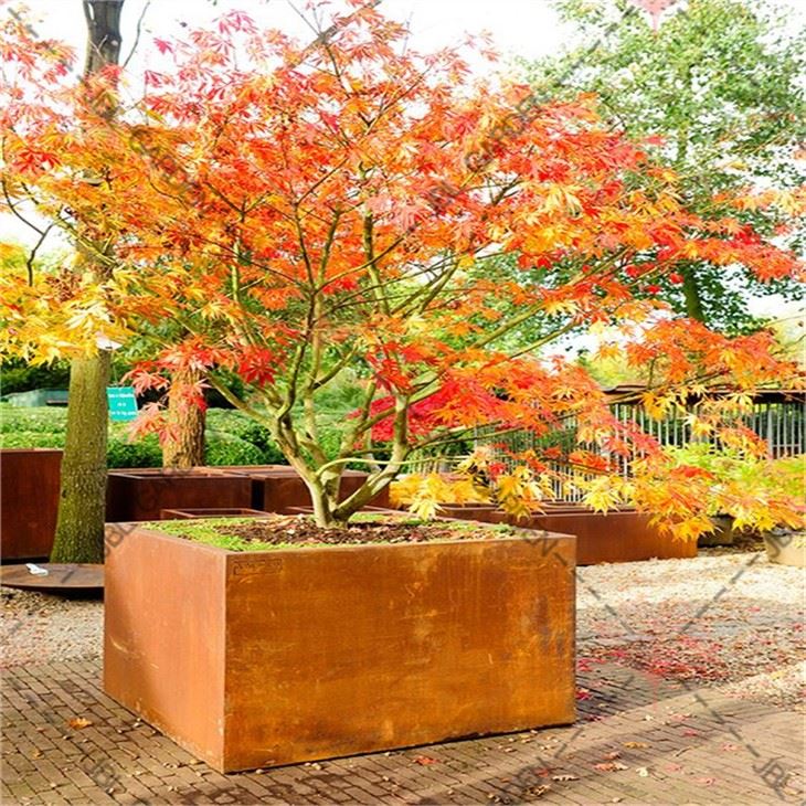 Eten Trough Planter