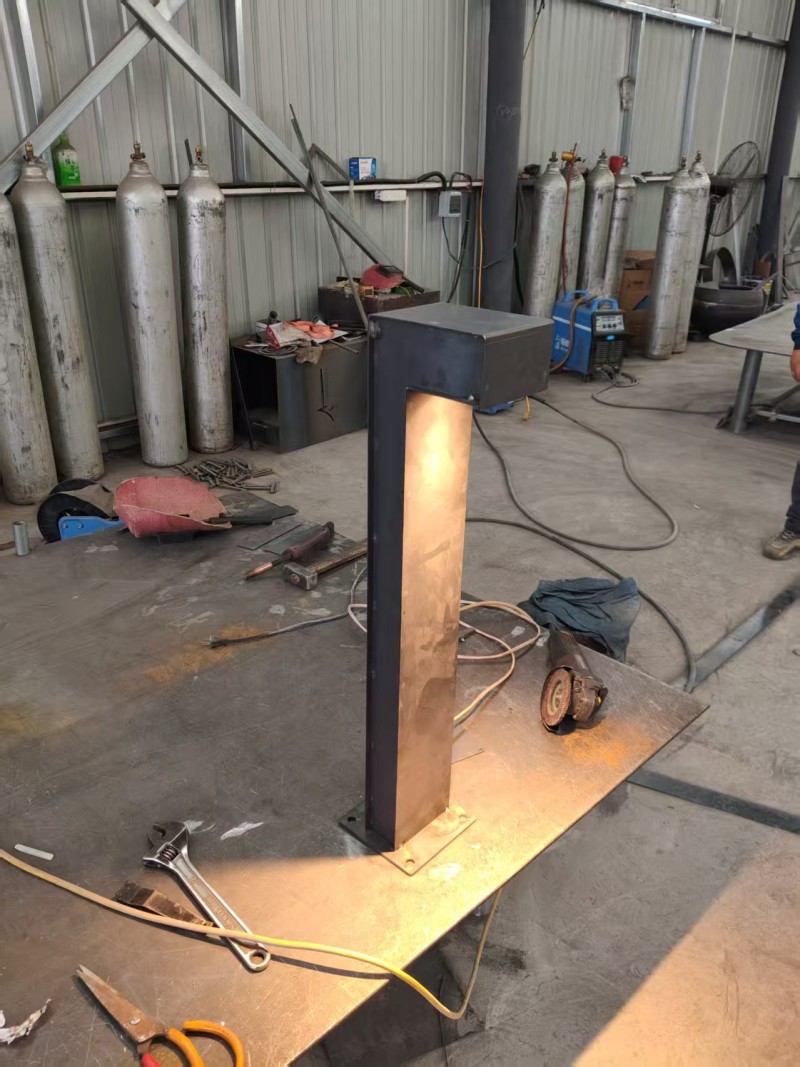 Corten Steel Limyè Lakou